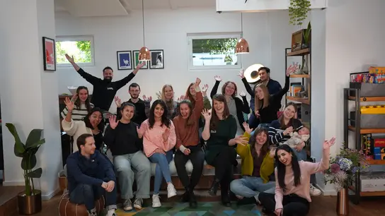 Das Bild zeigt die Teilnehmer*innen des Treffens der Terre des Jeunes in Hannover 2024