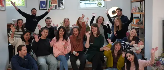 La imagen muestra a los participantes de la reunión del Terre des Jeunes en Hanover 2024