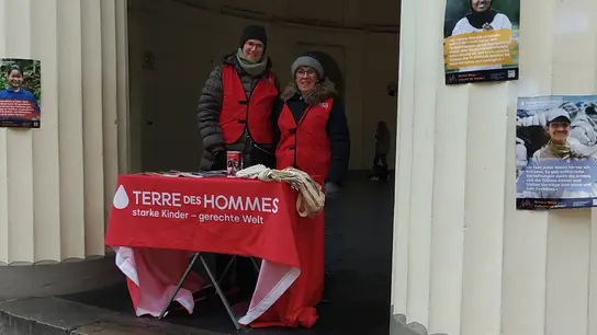Stand zum Terre des Hommes-Aktionstag 2025 in Aachen