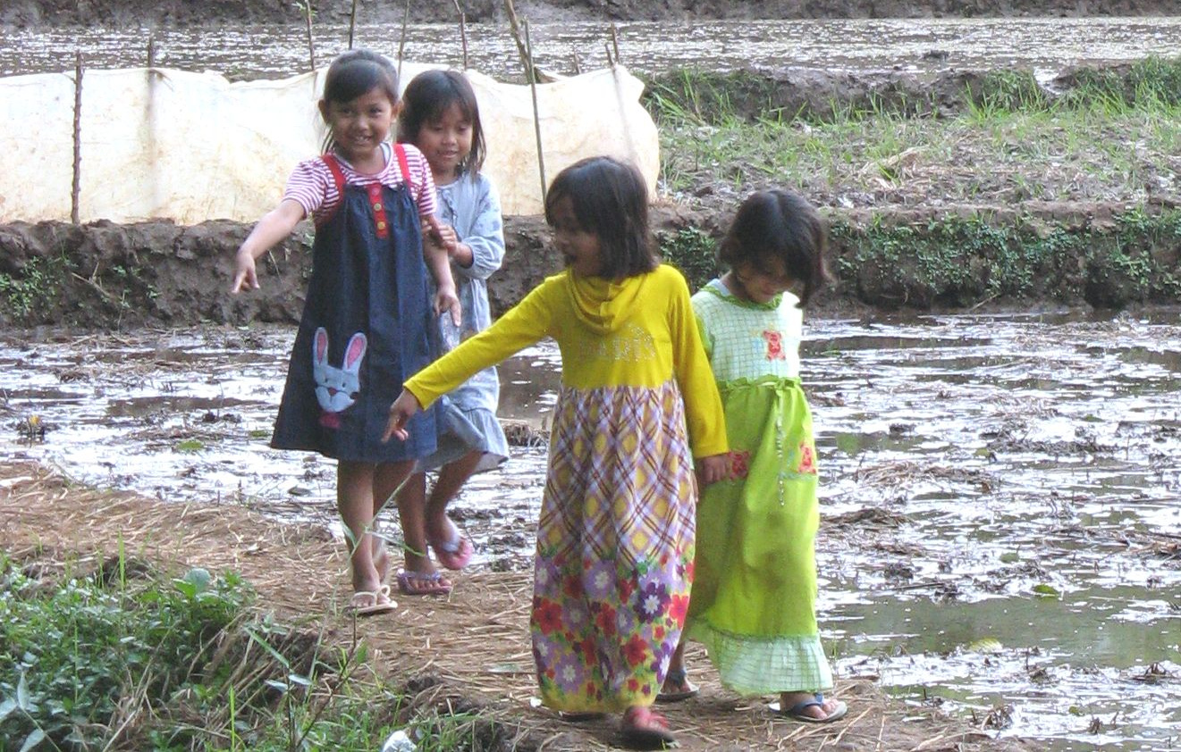 Kinder in der Provinz Bogor auf Java - (c) J. Schubert/terre des hommes