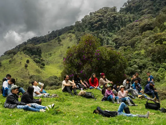The municipality of Cajamarca is known as Colombia&#39;s pantry because of its fertile soils: In Cosajuca&#39;s workshops, children and adolescents learn to understand and protect the unique ecosystem.