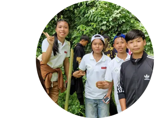 Jóvenes activistas ambientales en Laos