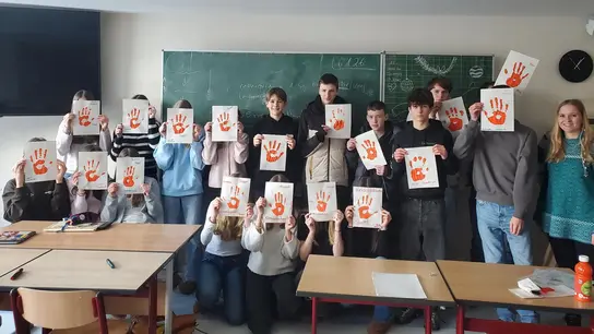 In Osnabrück beteiligte sich die Angelaschule am diesjährigen Red Hand Day.