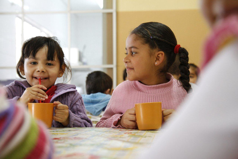 Celivi bietet den Kindern gesundes Essen, ärztliche Untersuchungen und Raum zum Spielen