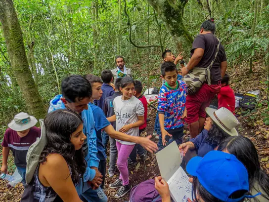 Cosajuca-Workshop: Kinder lernen die biologische Vielfalt in Cajamarca kennen und erhalten.